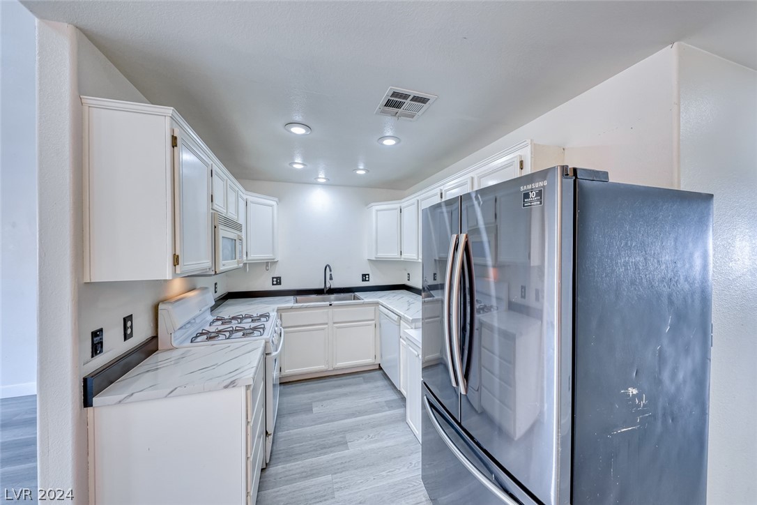 2074 Cary Grant Court 0