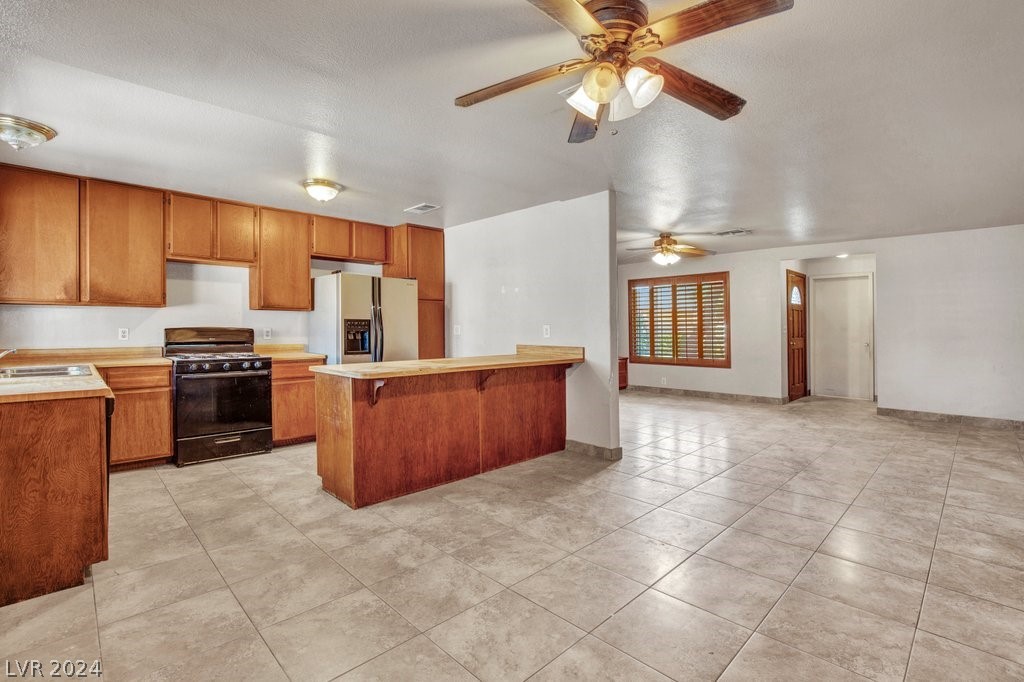2512 Buckthorn Circle