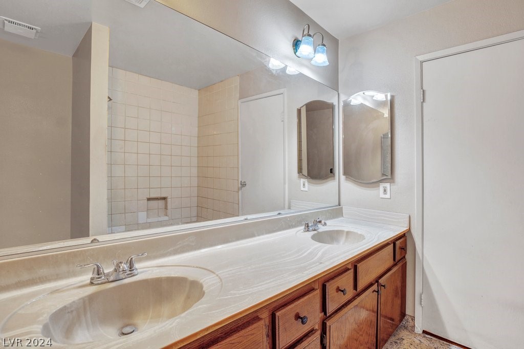 2512 Buckthorn Circle