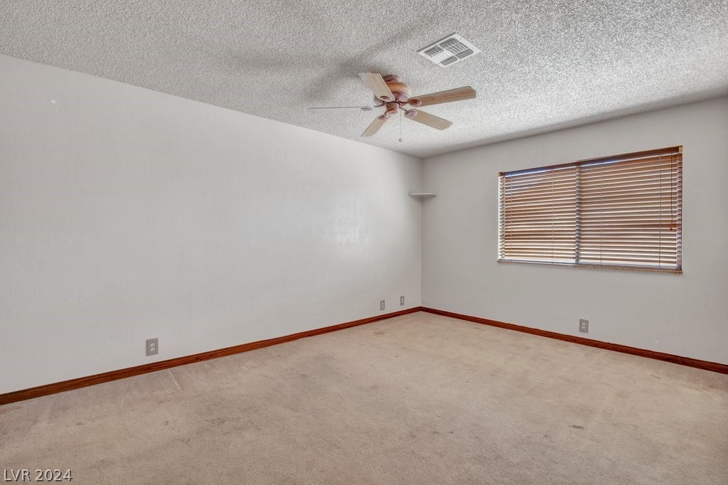 2512 Buckthorn Circle