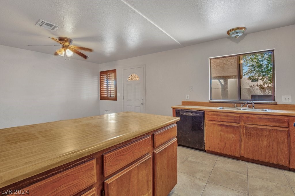 2512 Buckthorn Circle