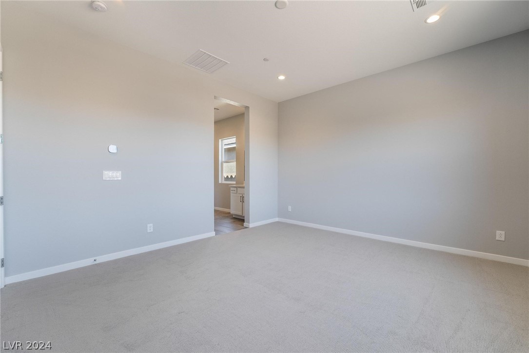 860 Watford Place