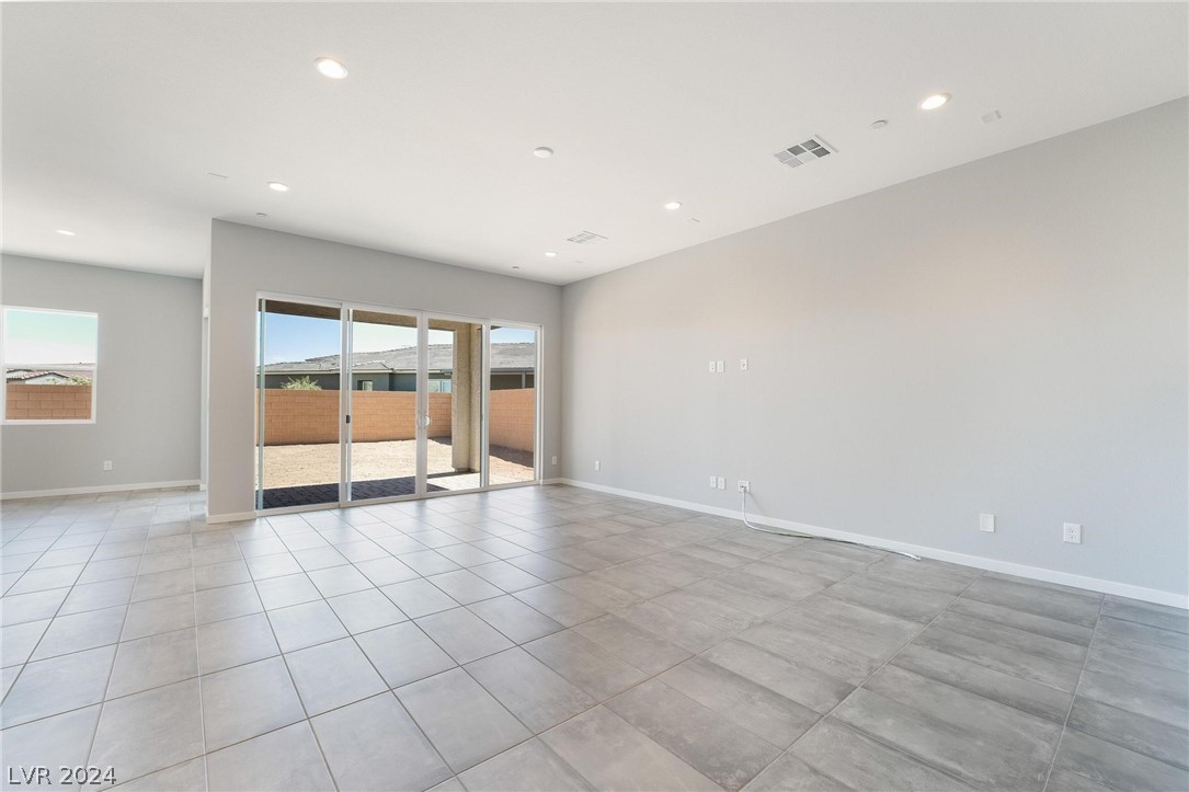 860 Watford Place