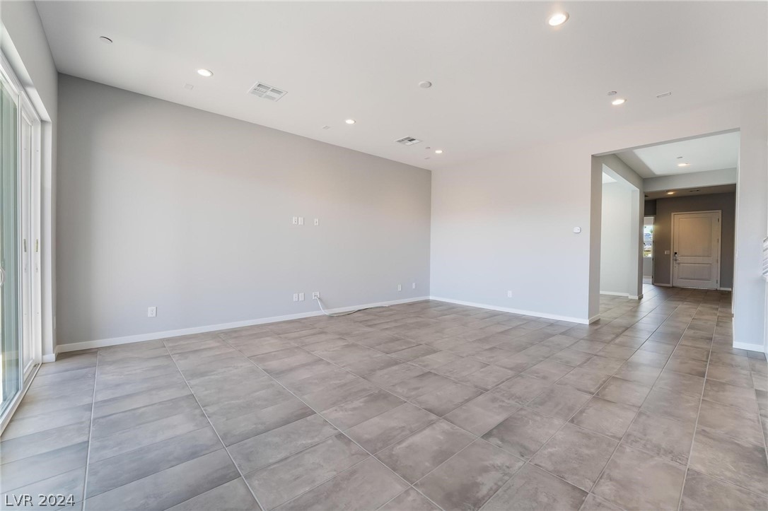 860 Watford Place