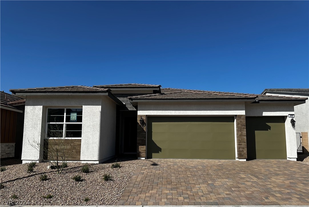 840 Watford Place