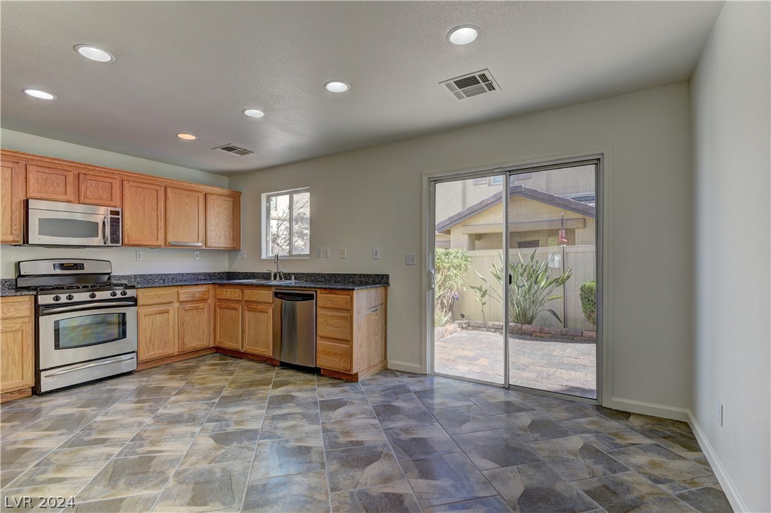 8313 New Leaf Avenue