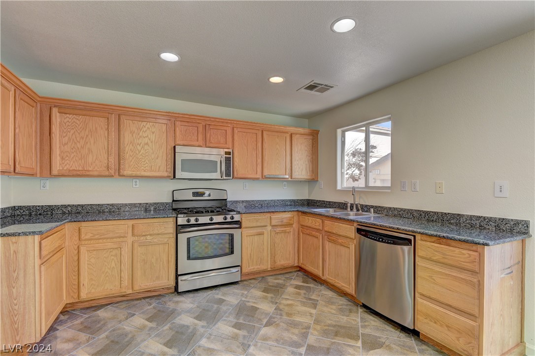 8313 New Leaf Avenue