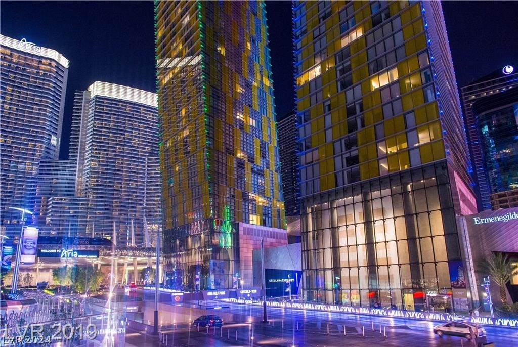 3722 Las Vegas Boulevard 1804