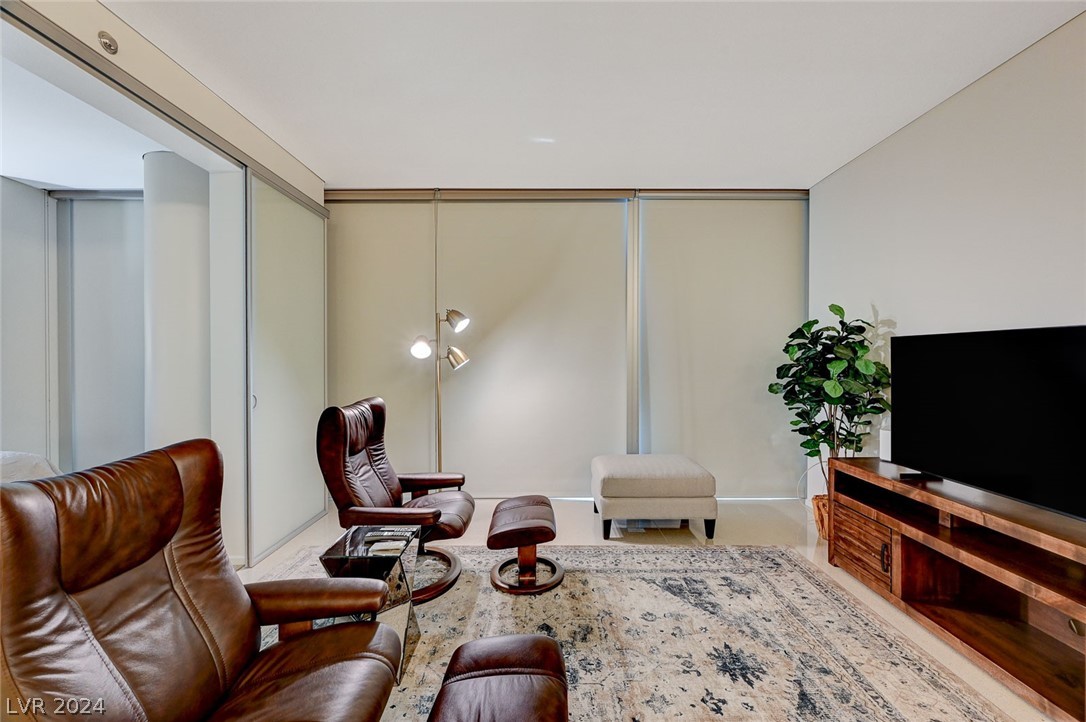3722 Las Vegas Boulevard 1804