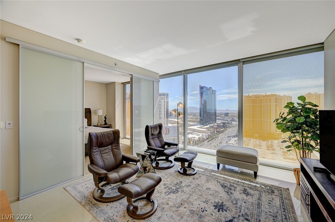 3722 Las Vegas Boulevard 1804