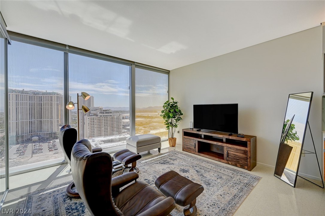 3722 Las Vegas Boulevard 1804