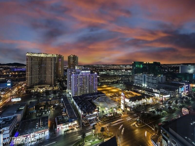 3722 Las Vegas Boulevard 1804