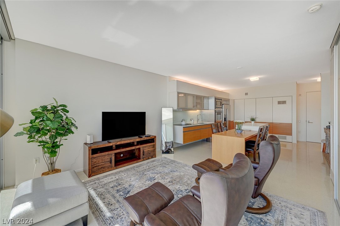 3722 Las Vegas Boulevard 1804
