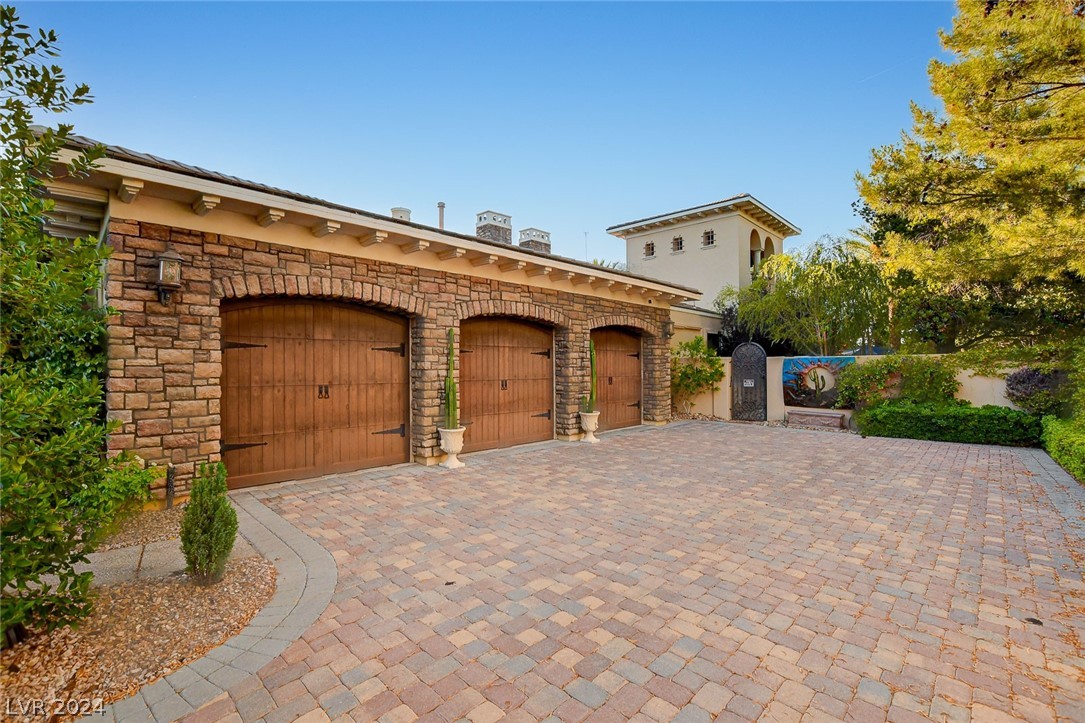 10232 Stony Ridge Drive