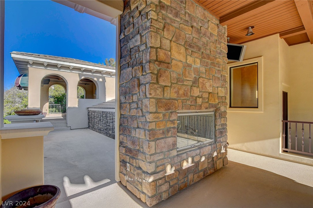 10232 Stony Ridge Drive