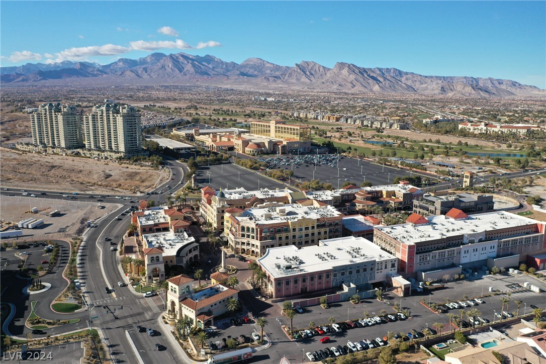 1713 Double Arrow Place