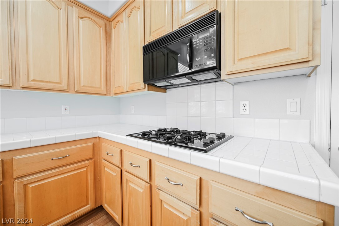 1713 Double Arrow Place