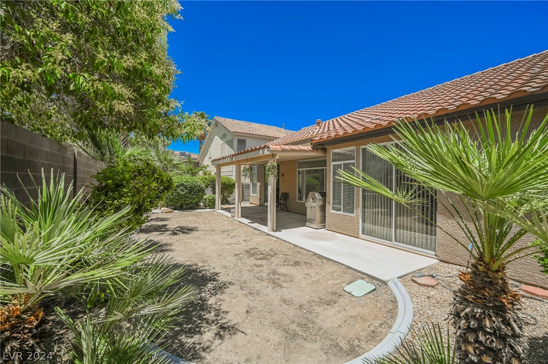 1713 Double Arrow Place