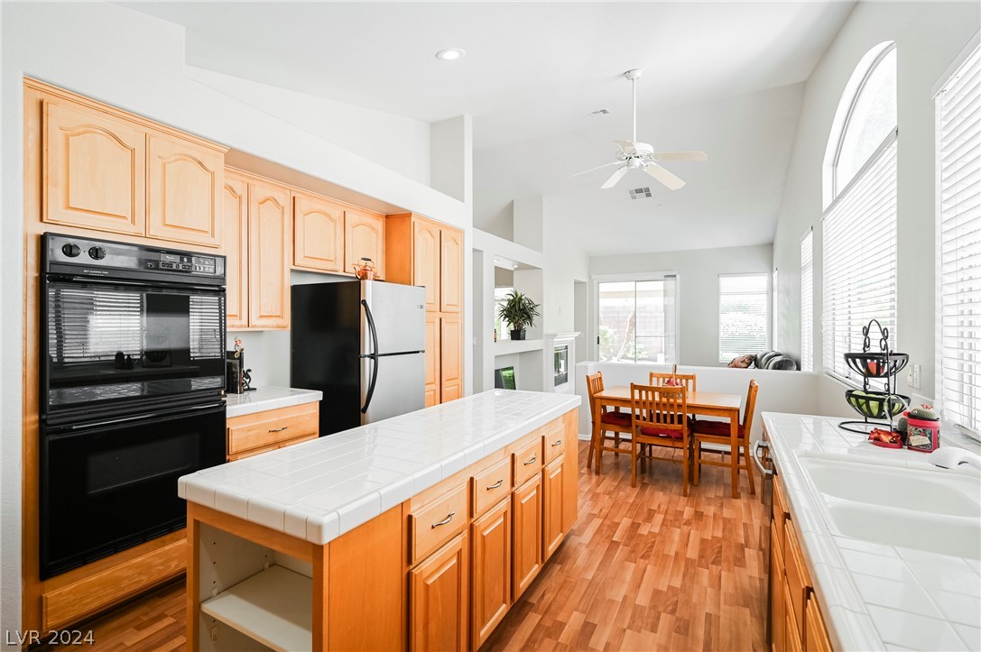 1713 Double Arrow Place