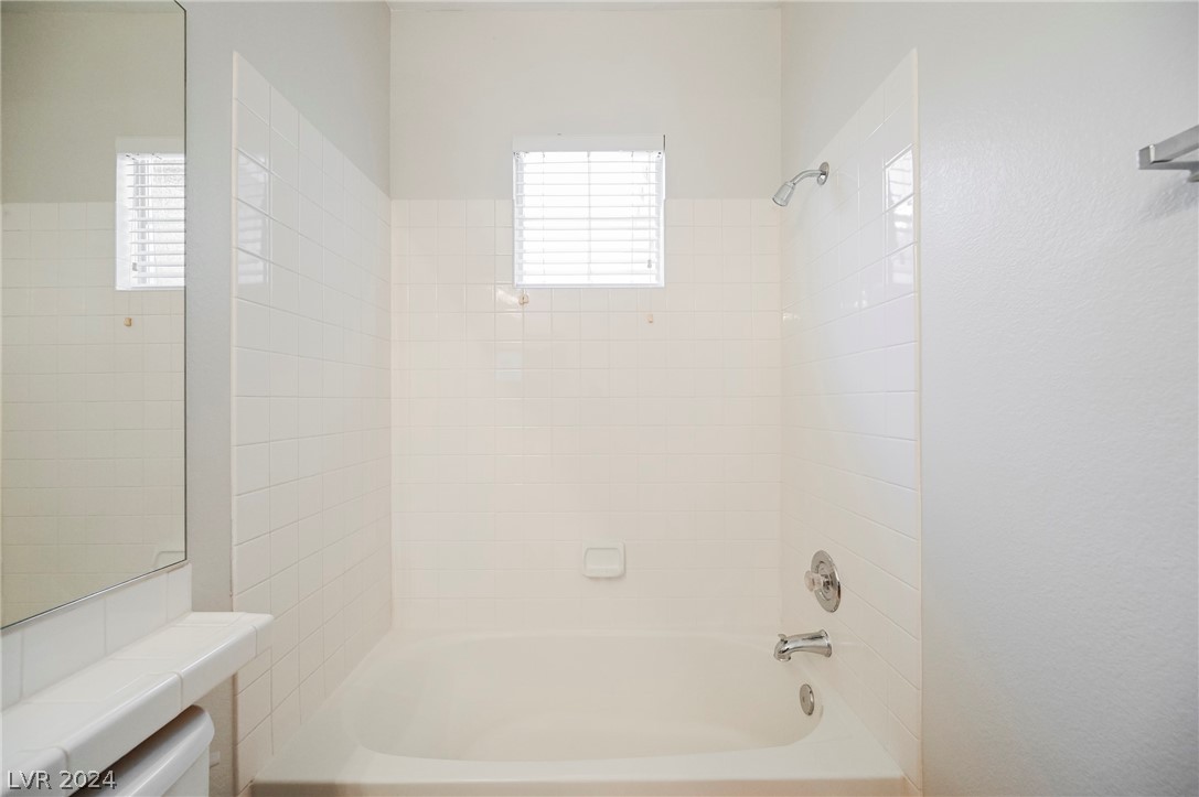 1713 Double Arrow Place