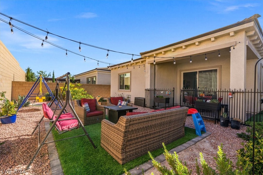8573 Stokestone Street