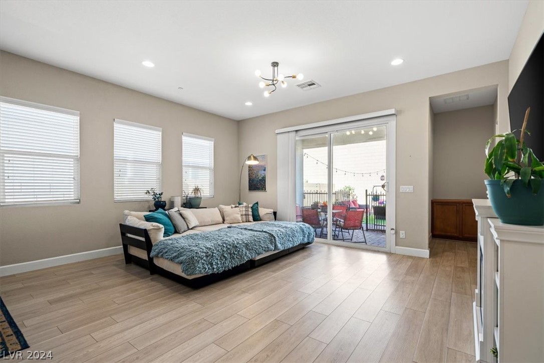 8573 Stokestone Street