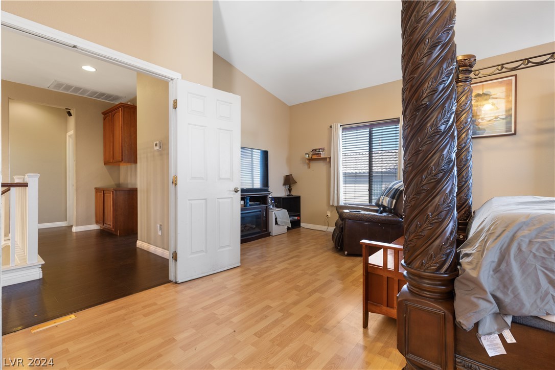 6132 Thorndike Court