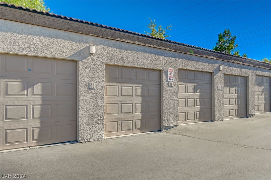 2305 West Horizon Ridge Parkway 1812