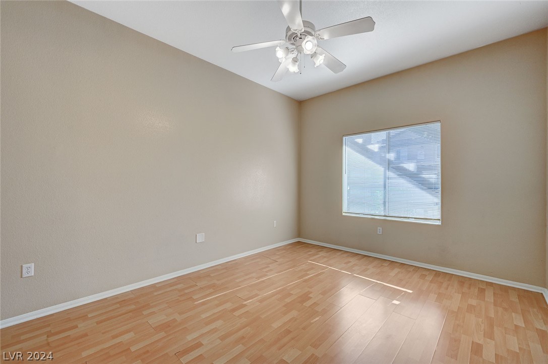 2305 West Horizon Ridge Parkway 1812
