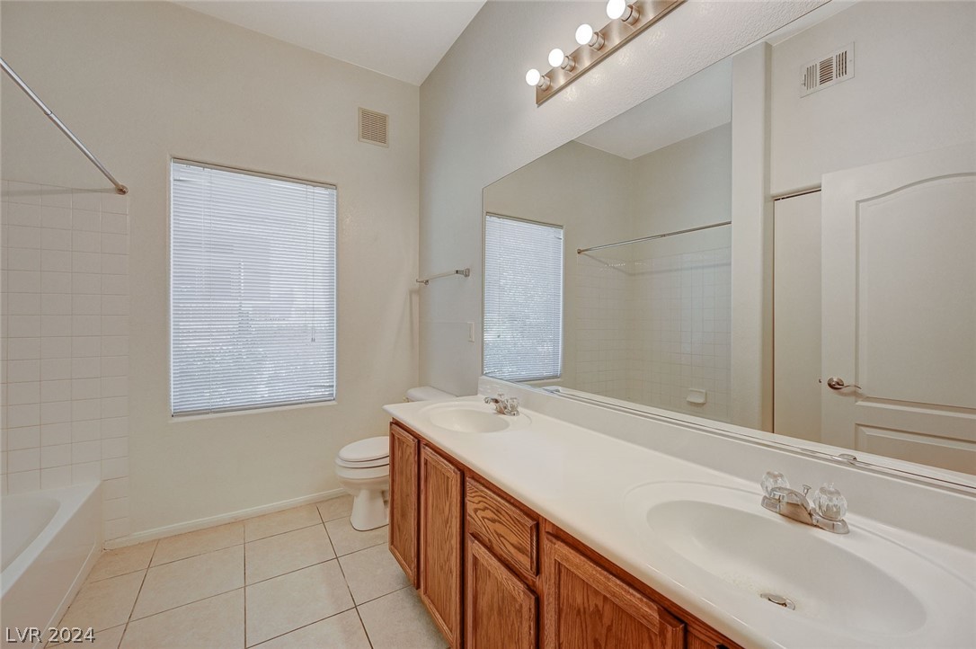 2305 West Horizon Ridge Parkway 1812