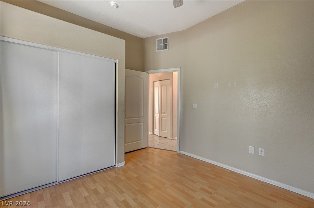 2305 West Horizon Ridge Parkway 1812