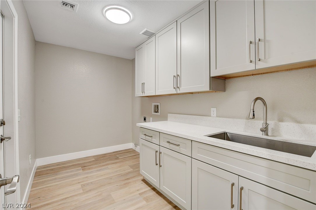 9201 Cactus Wood Drive