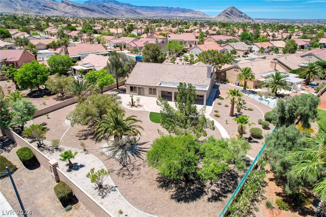 9201 Cactus Wood Drive