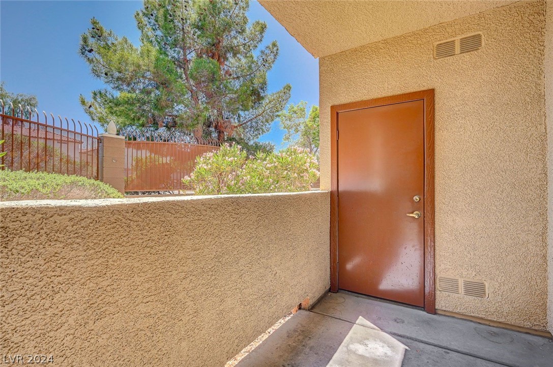 1050 East Cactus Avenue 1124