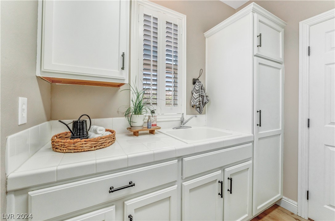 9944 Sharp Ridge Avenue