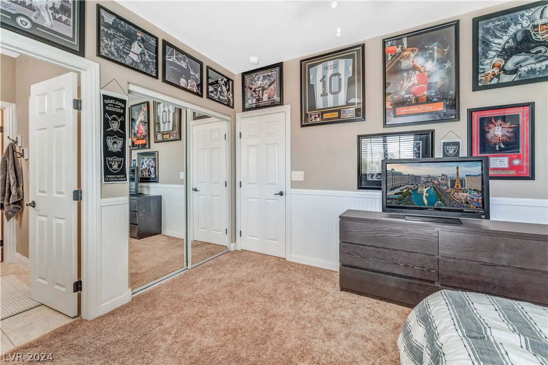 9944 Sharp Ridge Avenue