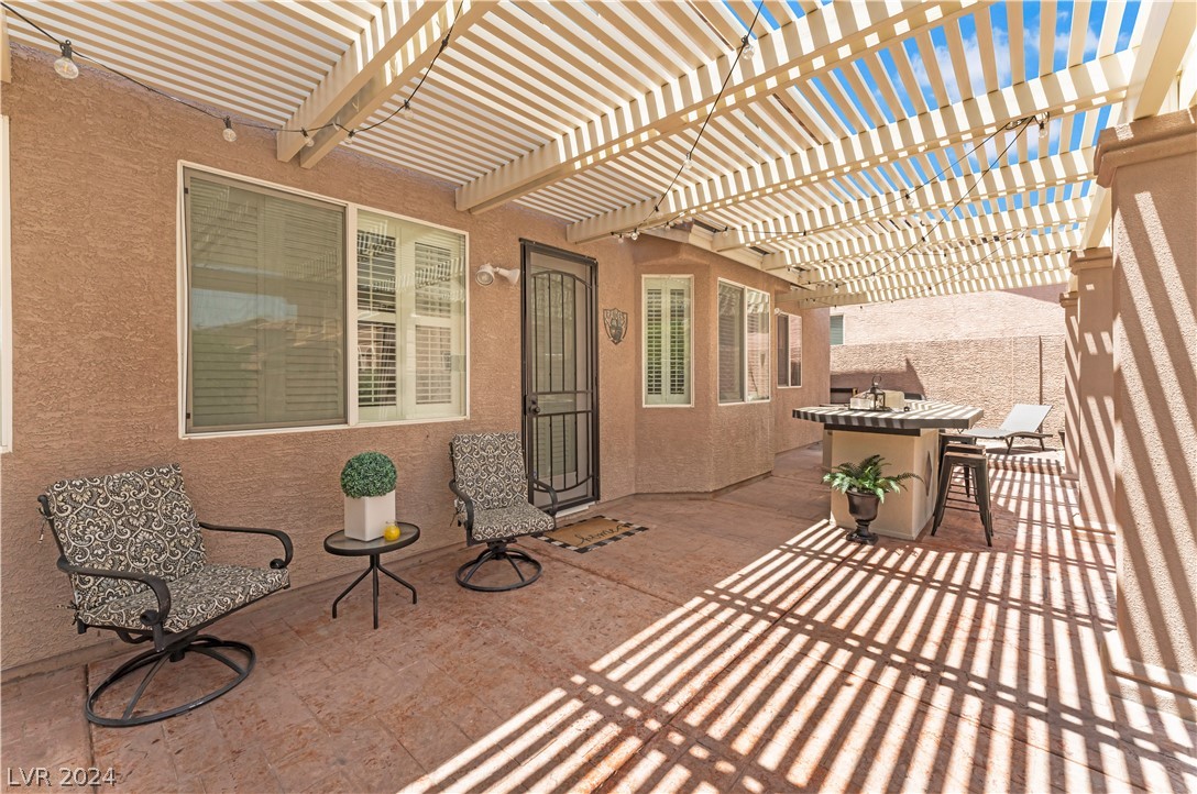 9944 Sharp Ridge Avenue