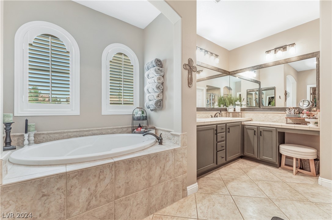 9944 Sharp Ridge Avenue