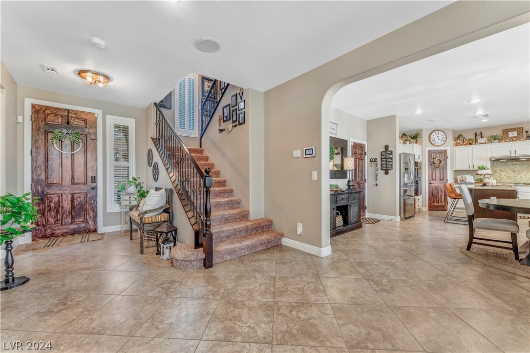 9944 Sharp Ridge Avenue