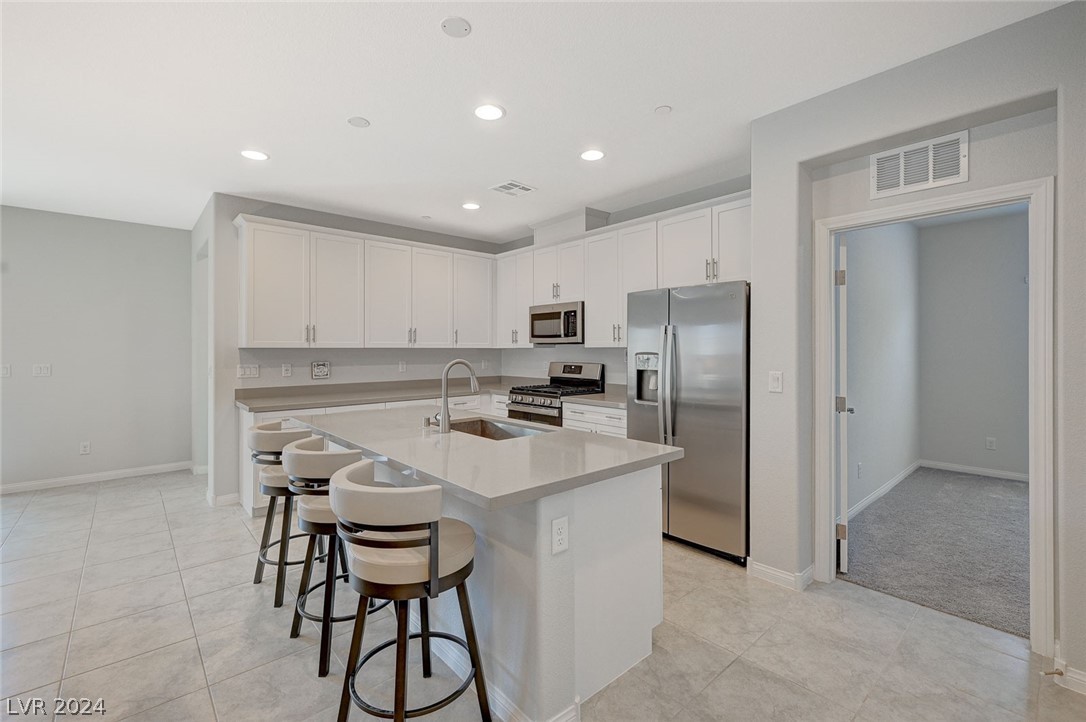 305 Crescent Verse Street