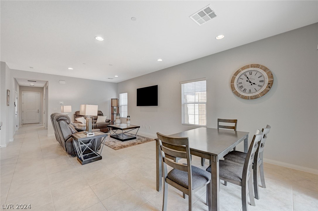 305 Crescent Verse Street