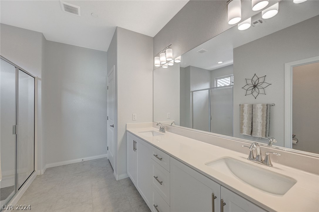 305 Crescent Verse Street