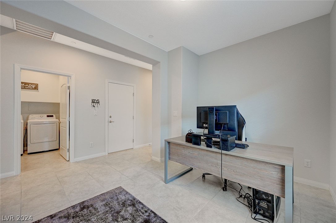 305 Crescent Verse Street