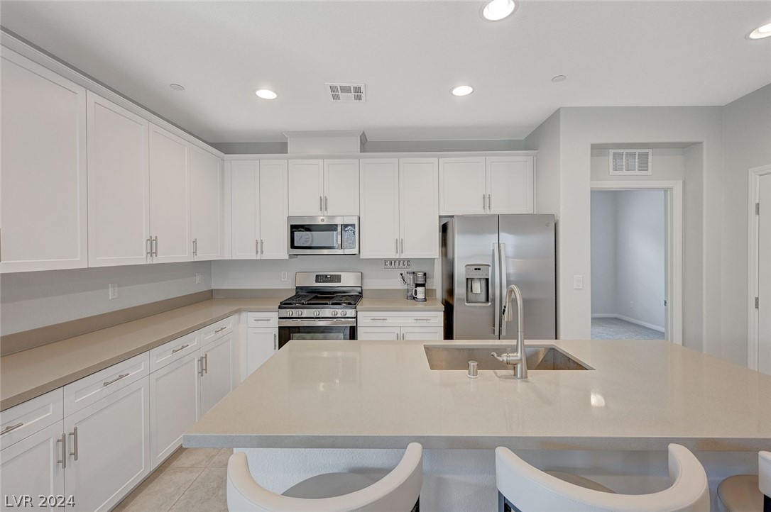 305 Crescent Verse Street