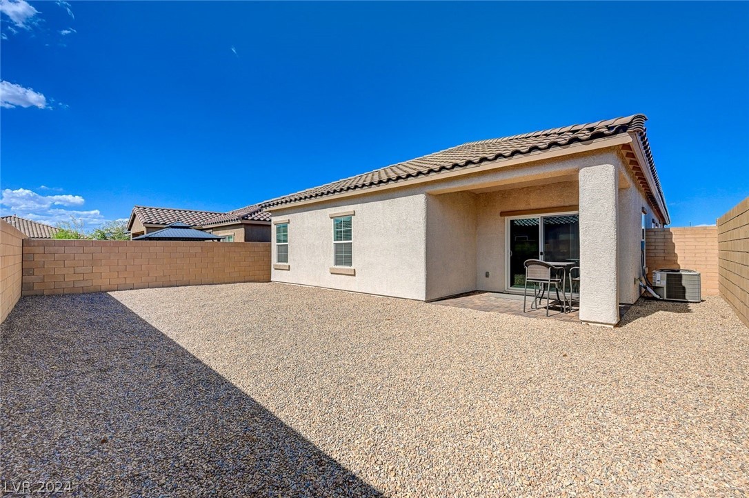 305 Crescent Verse Street