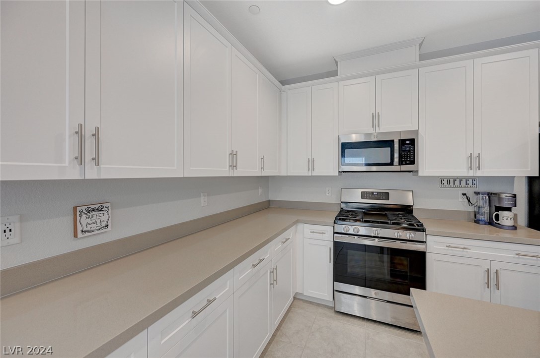 305 Crescent Verse Street