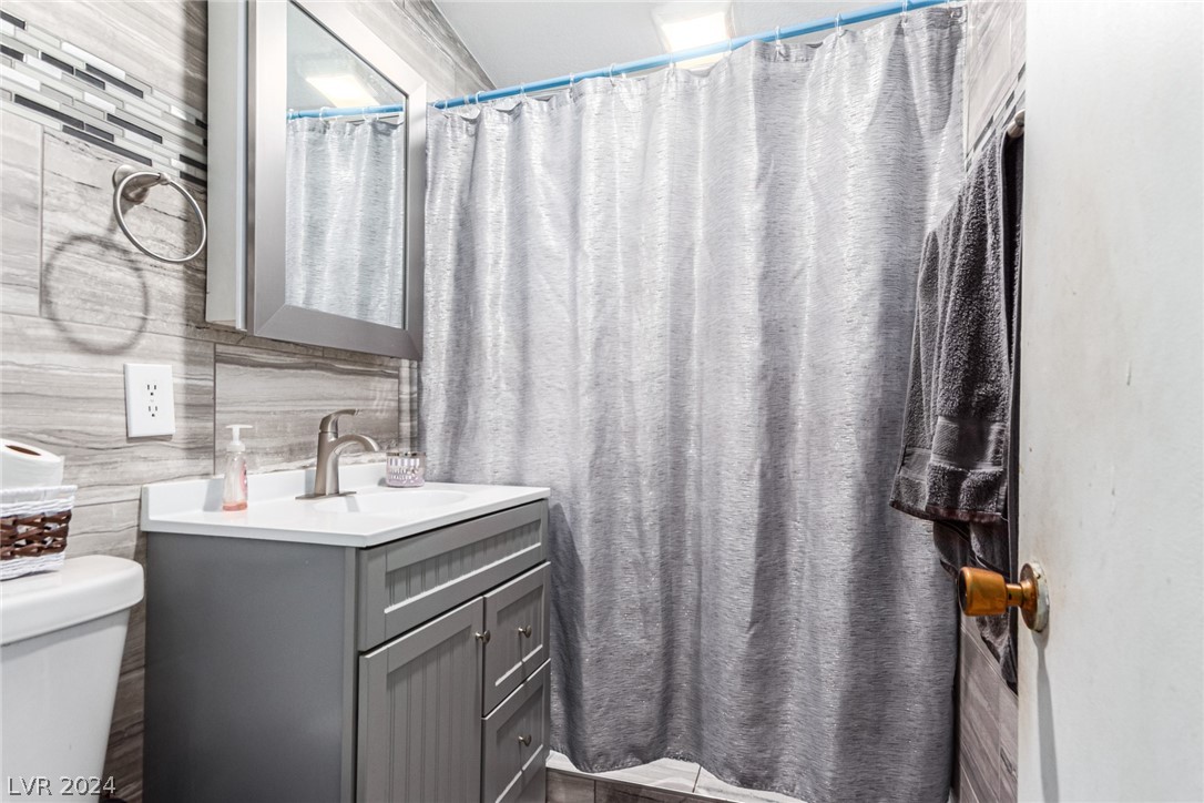 5190 Champions Avenue