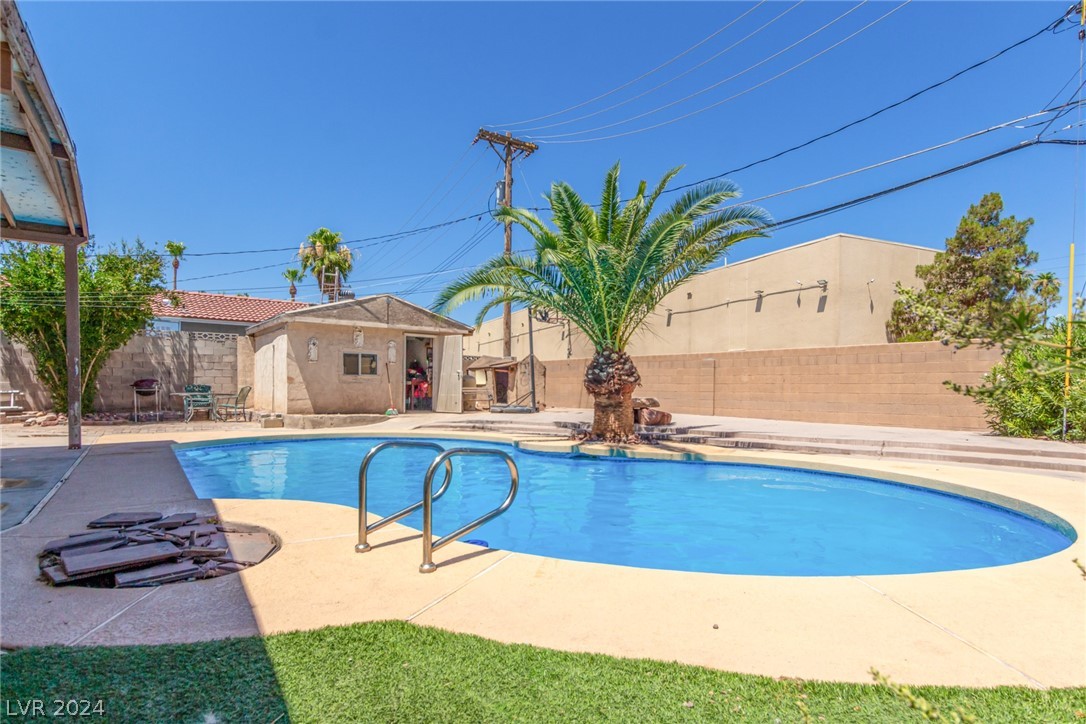 5190 Champions Avenue