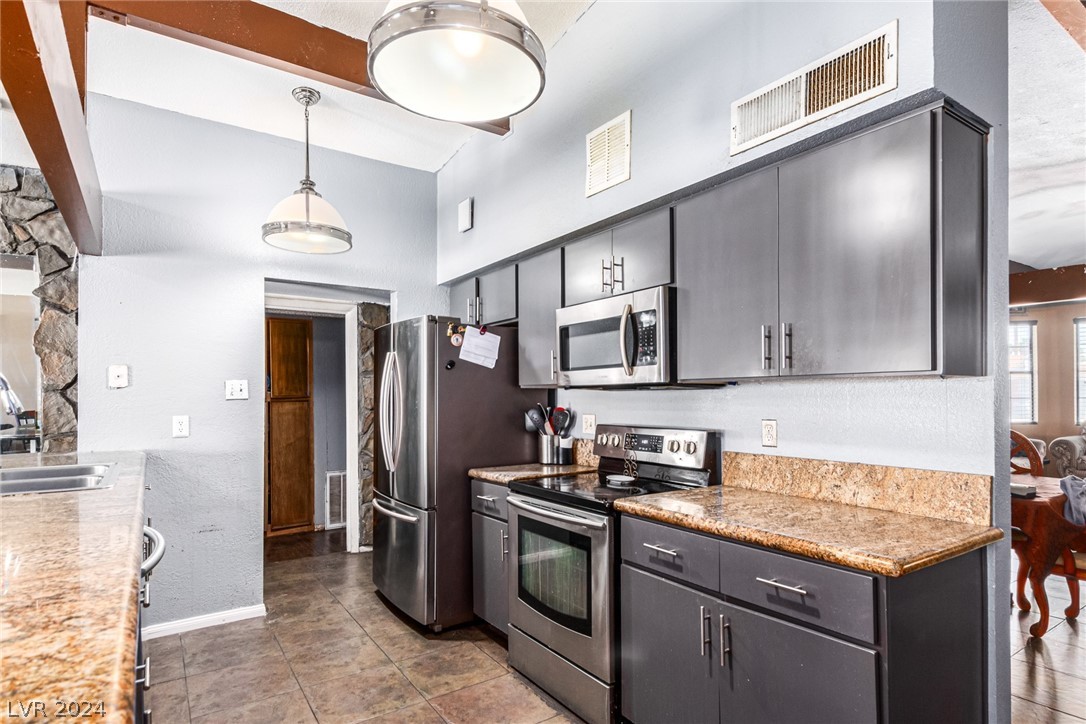 5190 Champions Avenue