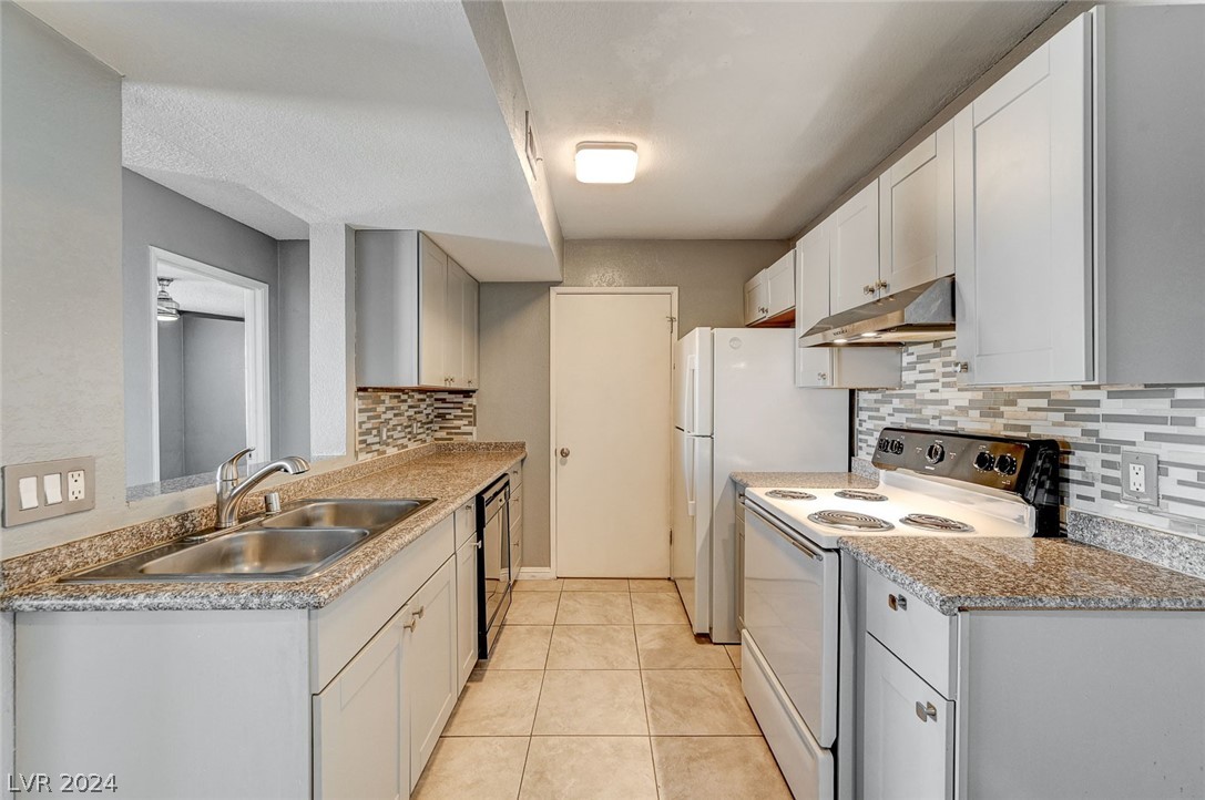 5220 Mission Carmel Lane 107